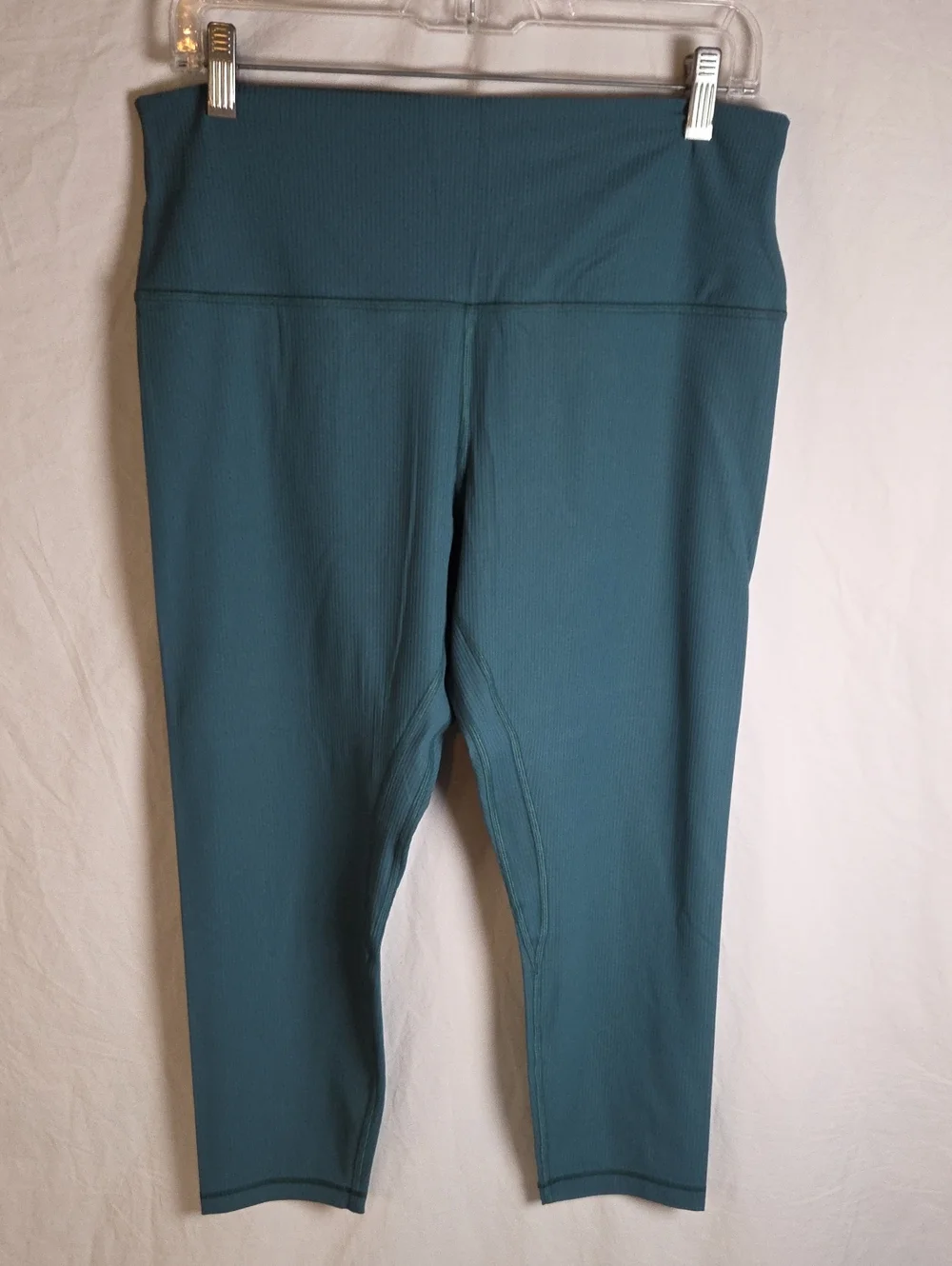Lululemon W6CIAS Align Ribbed High-Rise Crop 23